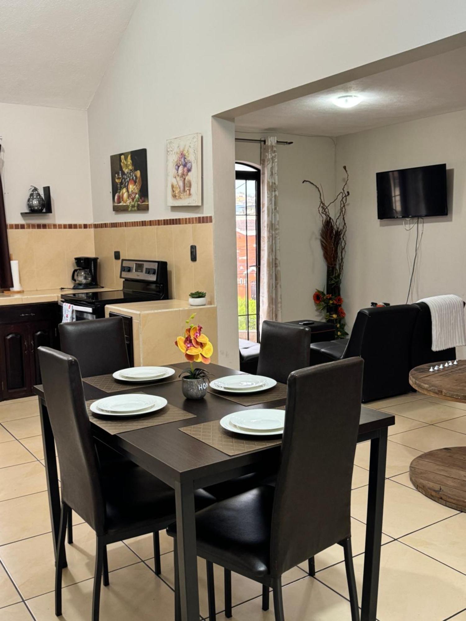 Amplio Apartamento, En Colonia Cerezos, Tercer Nivel Apartment Quetzaltenango Ngoại thất bức ảnh